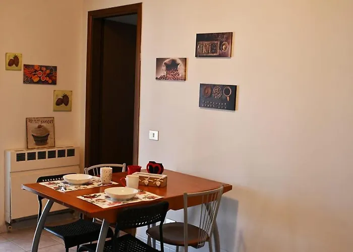 アパート A Casa Di Annamaria レッジョ・エミリア